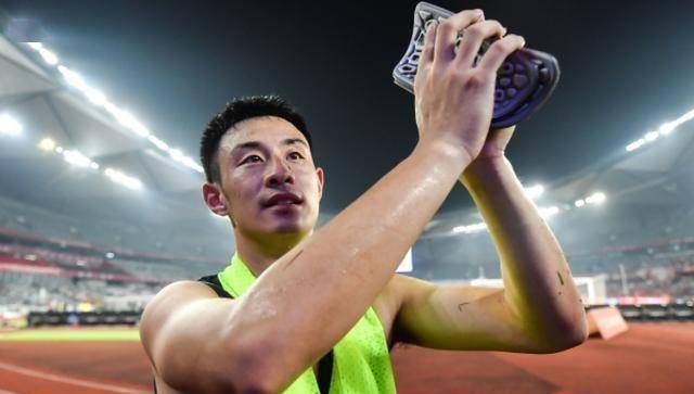 接下来鲁能, 就带过这俩, style